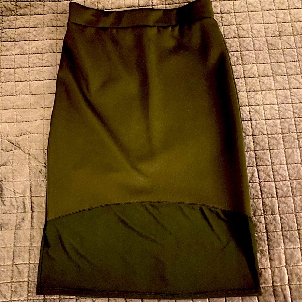 Charlotte Russe Pull-on sheer bottom pencil skirt
